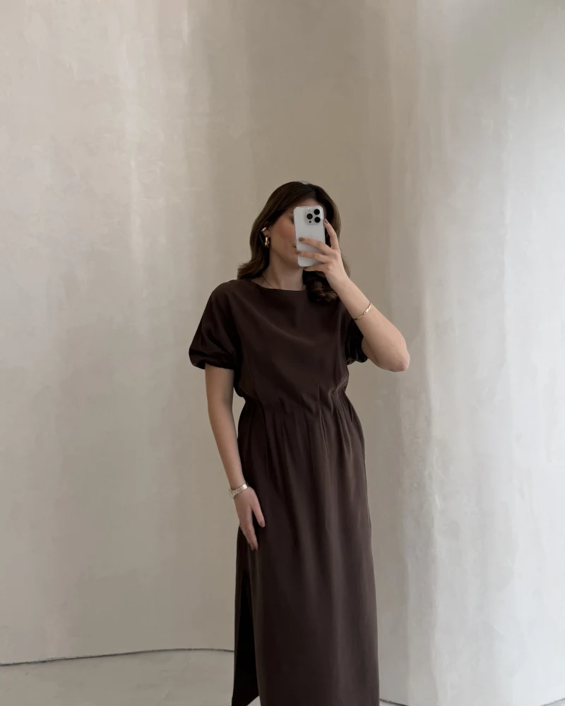 Balon Kol Yırtmaçlı Beli Pileli Pamuk Kumaş Elbise - Kahve - Kod: 060