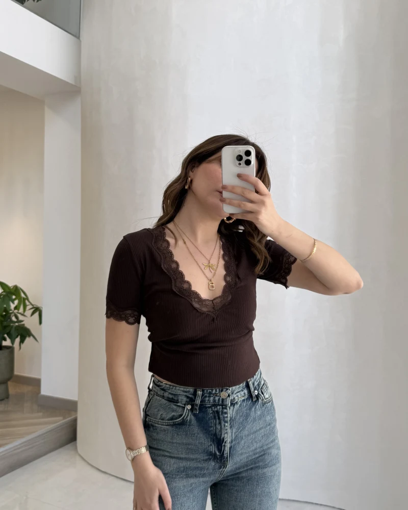 Fitilli Dantel Detay Bluz - Kahverengi - Kod: 1080