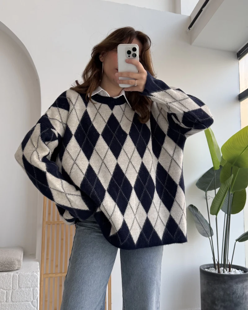 Bol Kesim Bisiklet Yaka Baklava Kazak - Lacivert-Ekru