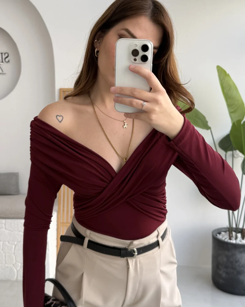 Büzgülü Çapraz Bluz - Bordo