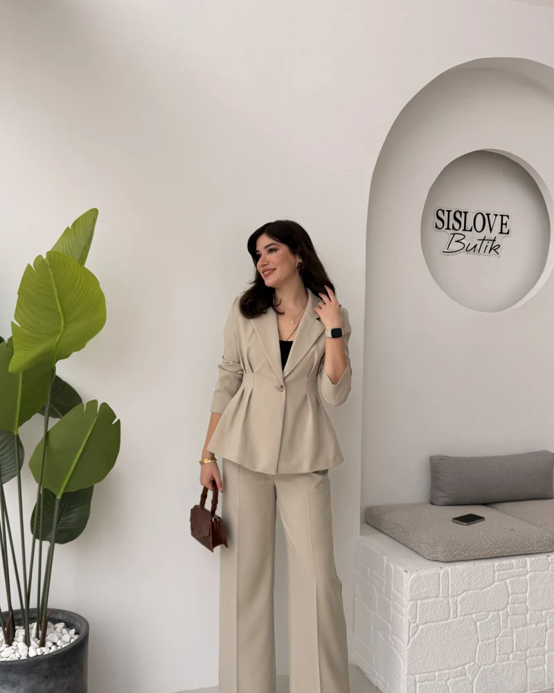 Charlotte Pilili Bele Oturan Takım - Taş - Kod: 8884