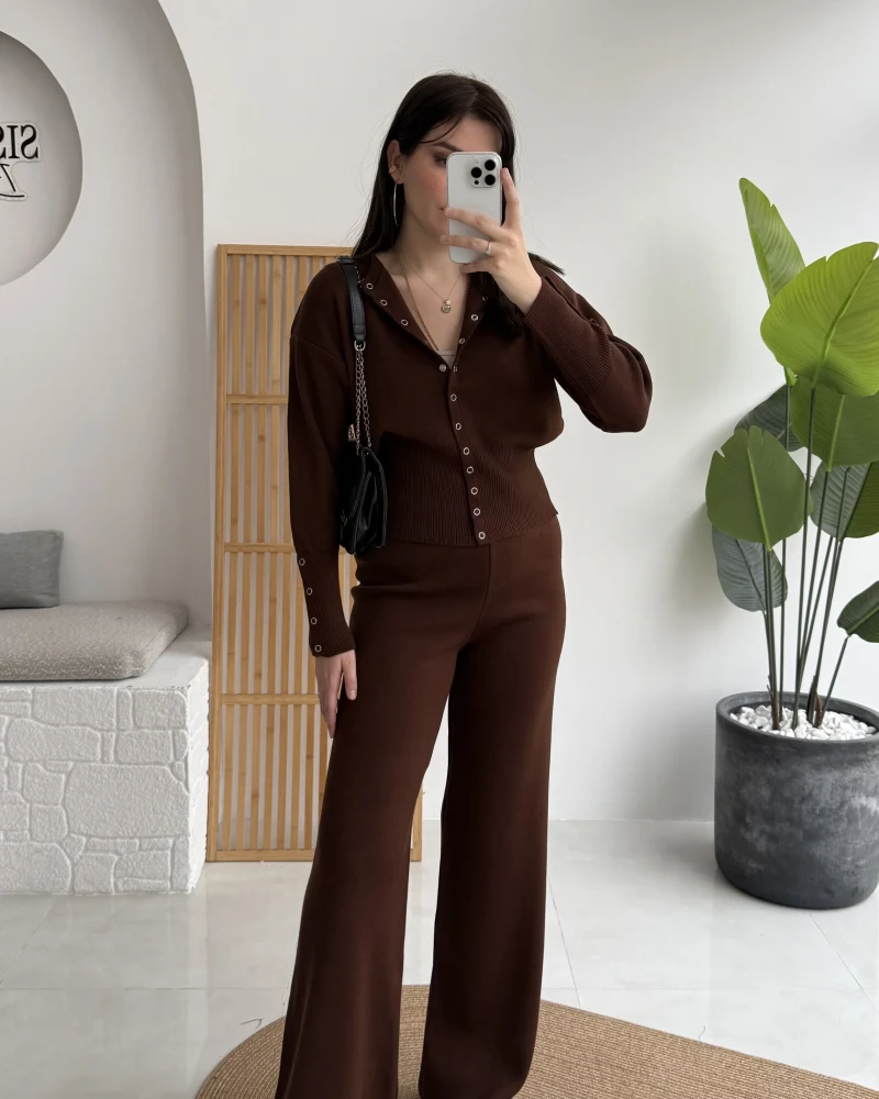 Çıt Çıt Düğme Detay Triko Takım - Kahverengi