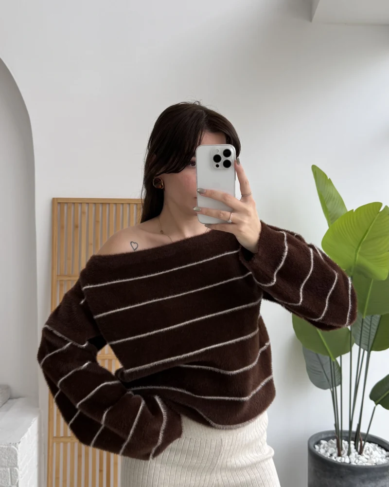 Edwin Kayık Yaka Yumoş Çizgili Kazak - Acı Kahve