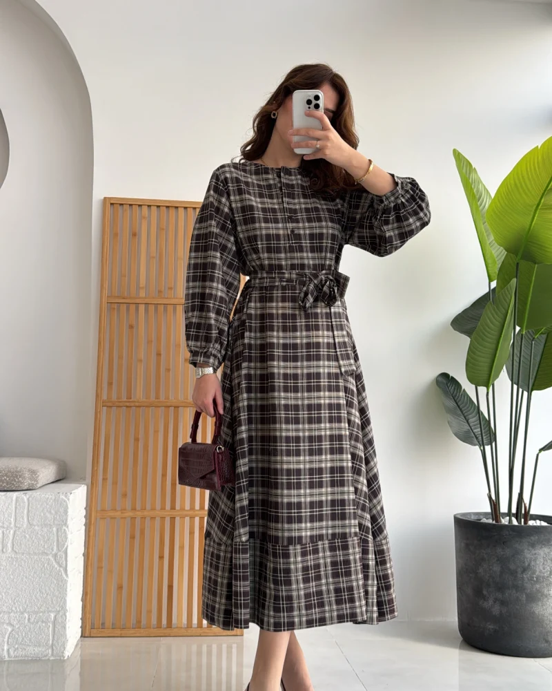 Ekose Desenli Kuşaklı Kloş Elbise - Kahverengi - Kod:26502