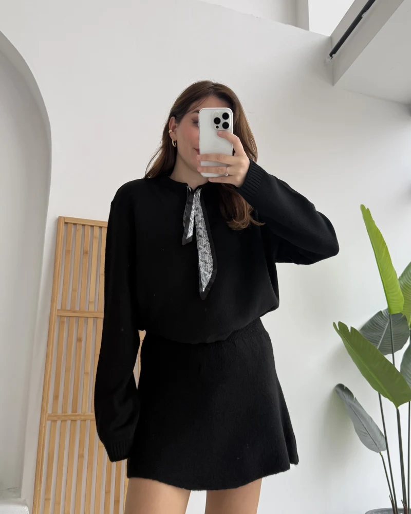 Fular Bağlamalı Uzun Kol Kazak - Siyah