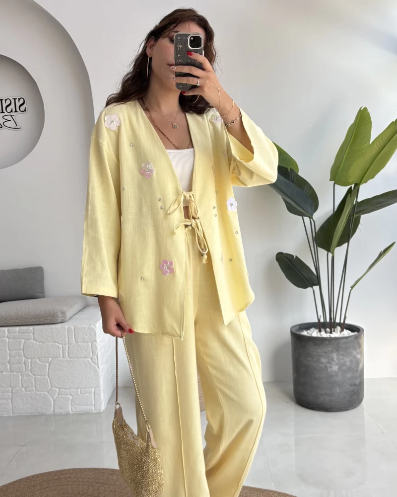 Jasmine Çiçek ve Taş Detay Takım - Sarı