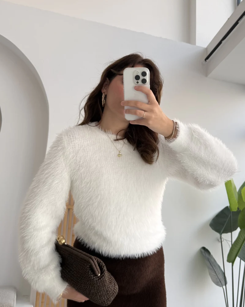 Kalina Bisiklet Yaka Tüylü Yumoş Kazak - Beyaz