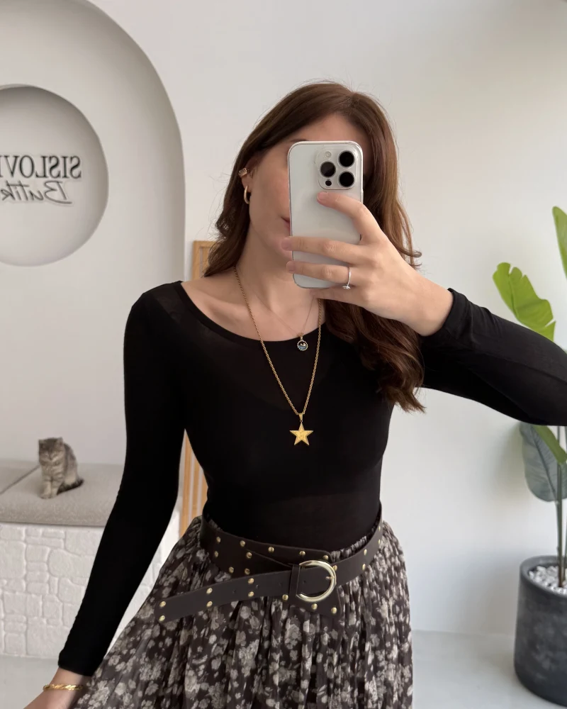 Kayık Yaka Transparan - Siyah