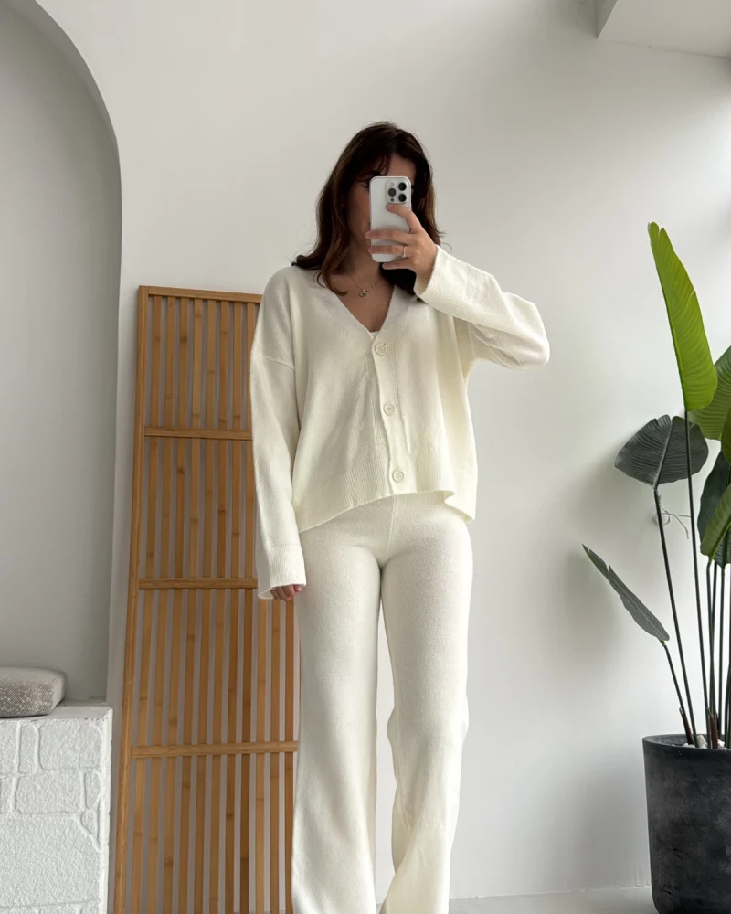 Kelvin Hırkalı Triko Takım - Ekru