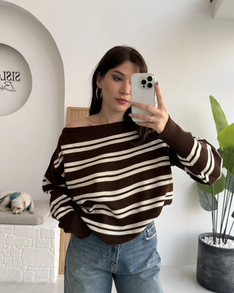 Liora Kayık Yaka Çizgili Kazak - Kahverengi