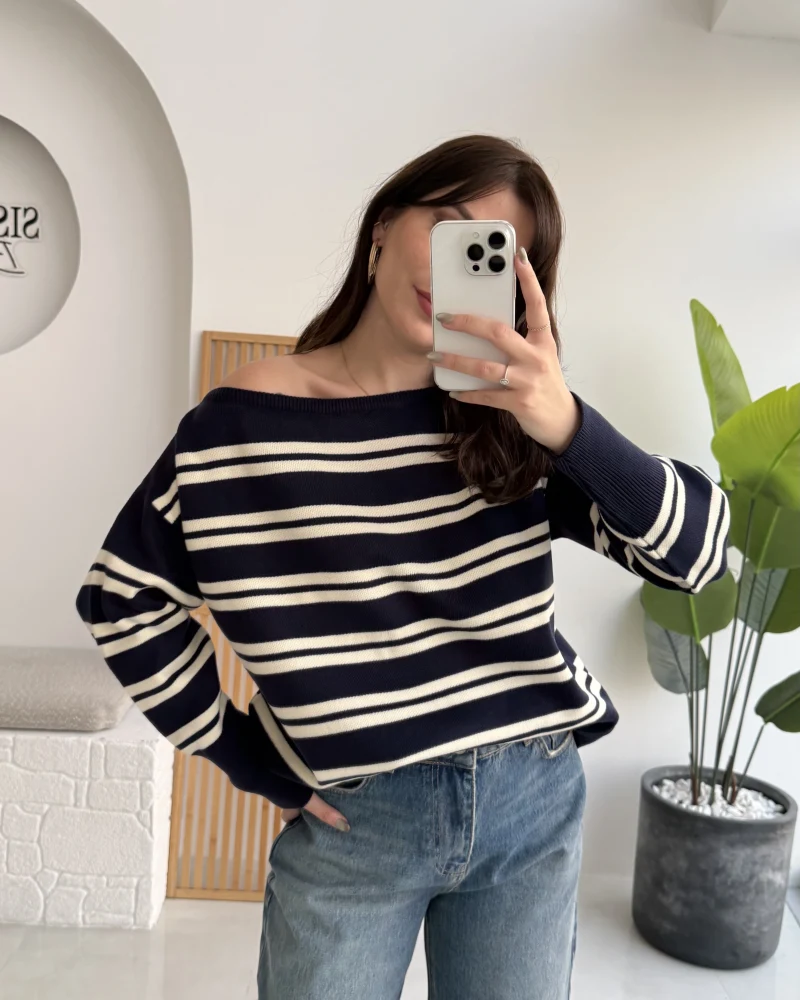 Liora Kayık Yaka Çizgili Kazak - Lacivert