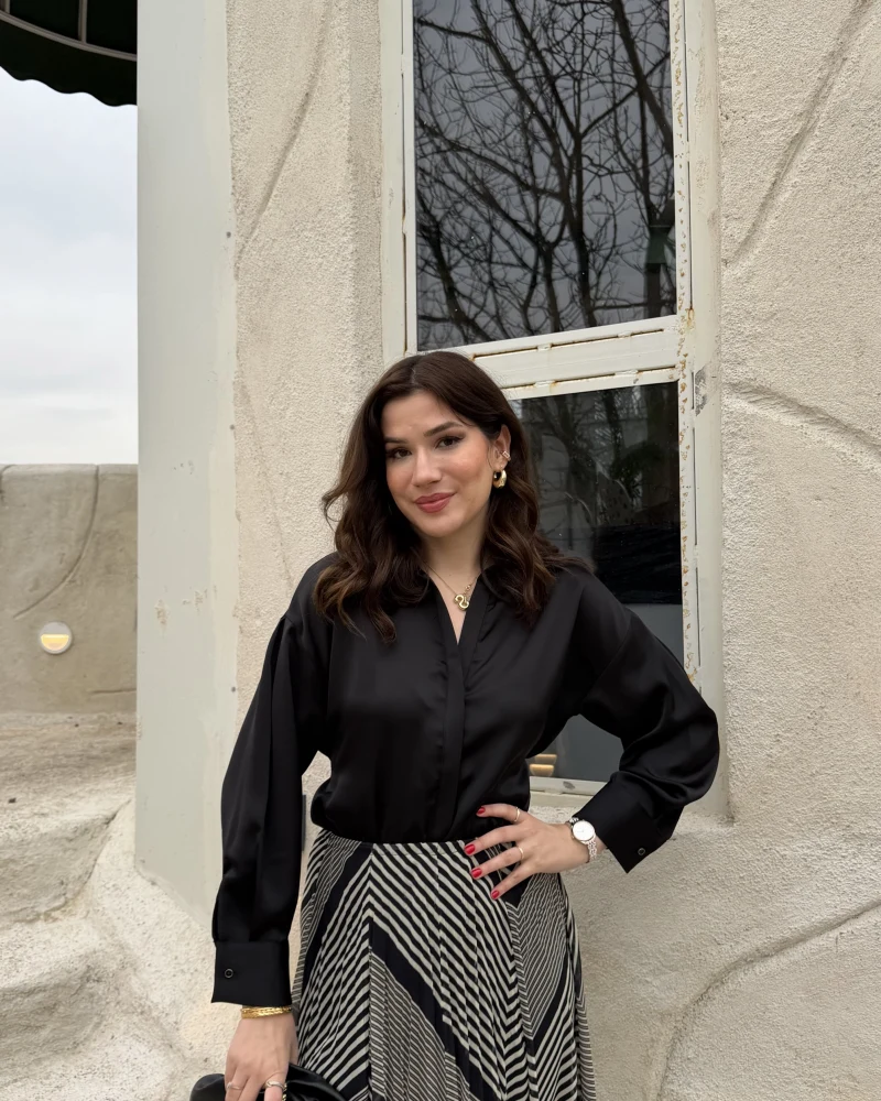 Odın Bağcıklı V Yaka Saten Gömlek - Siyah - Kod: 5022