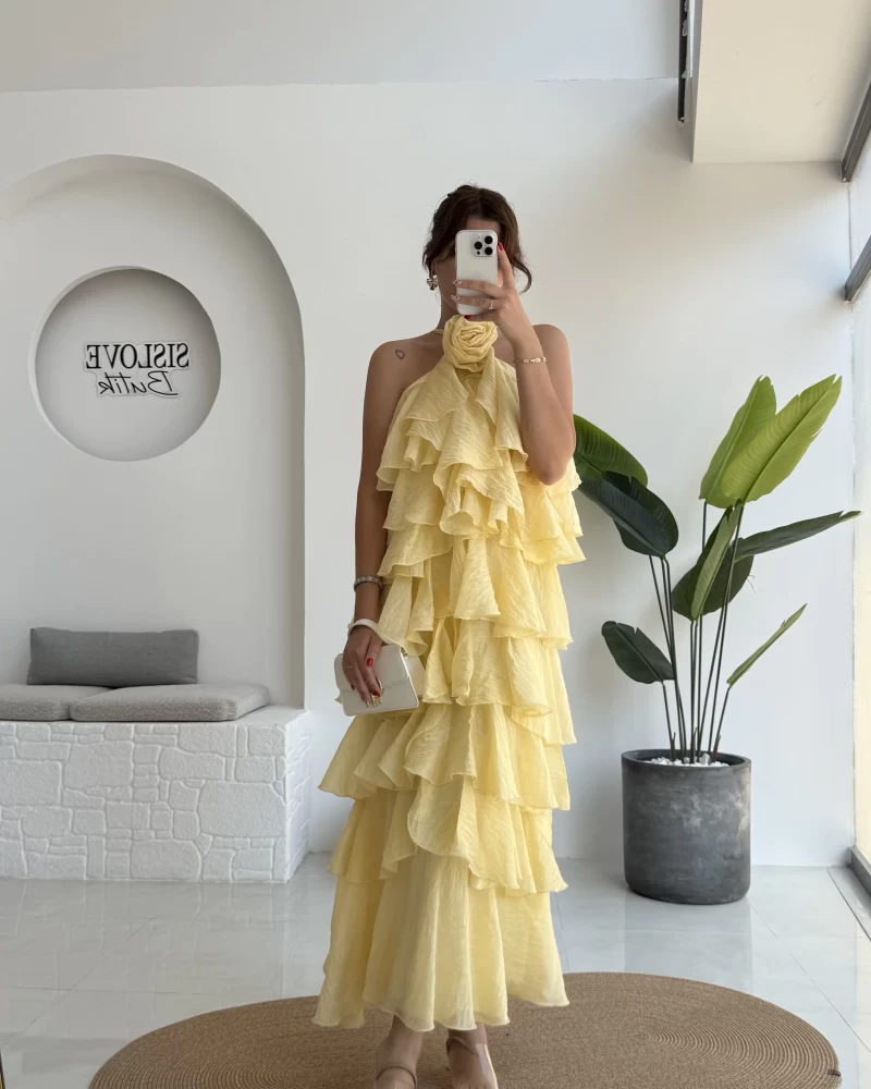 Olivia Gül Detaylı Kat Kat Elbise Sarı