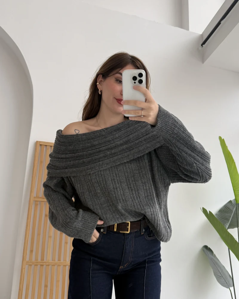 Omzu Açık Fitilli Kazak - Antrasit