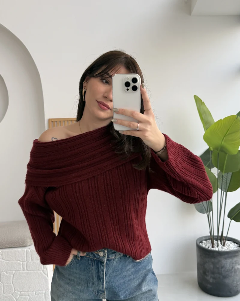 Omzu Açık Fitilli Kazak - Bordo