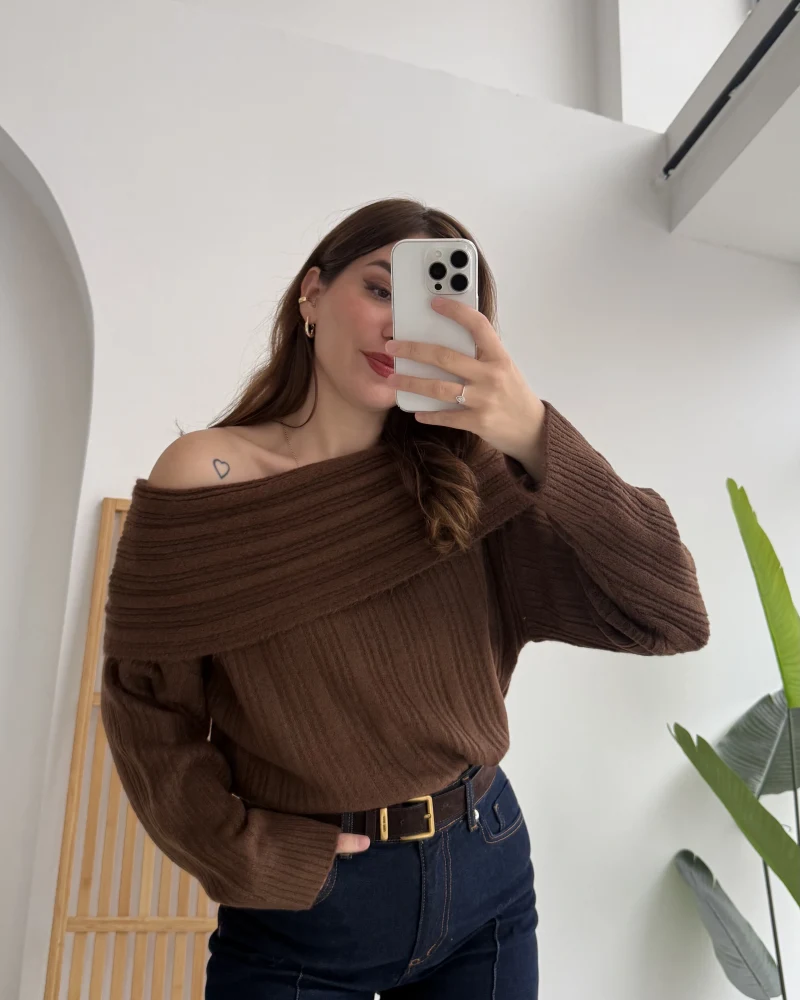 Omzu Açık Fitilli Kazak - Kahverengi