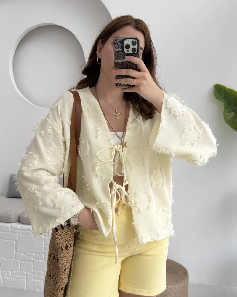 Püskül Detay Bağlamalı Gömlek Limon Sarısı