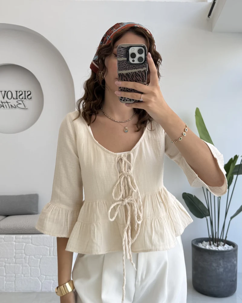 1013 - Seren Katlı Bağlamalı Bluz - Taş