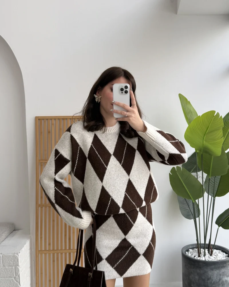 Stephen Baklava Desenli Kazak Mini Etek Takım - Ekru