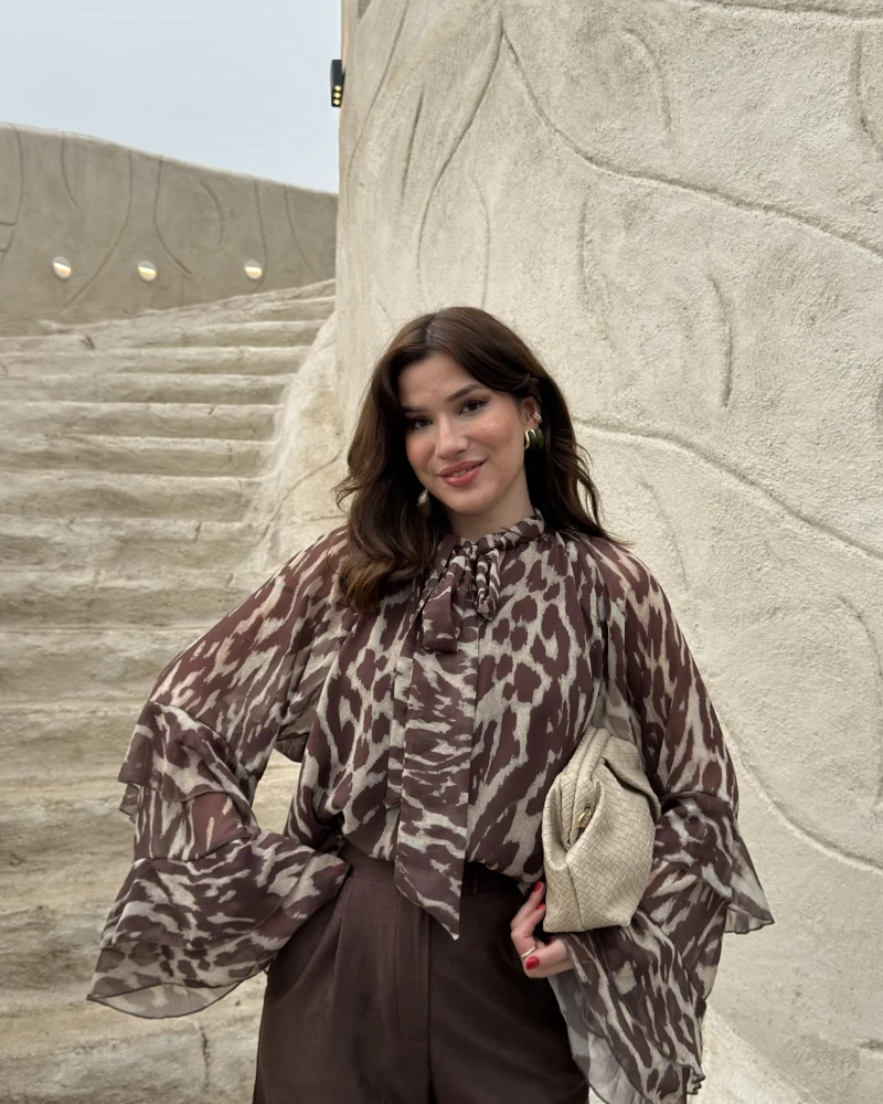 Velma Fular Bağlamalı Desenli Şifon Bluz - Kahverengi - Kod: 5024