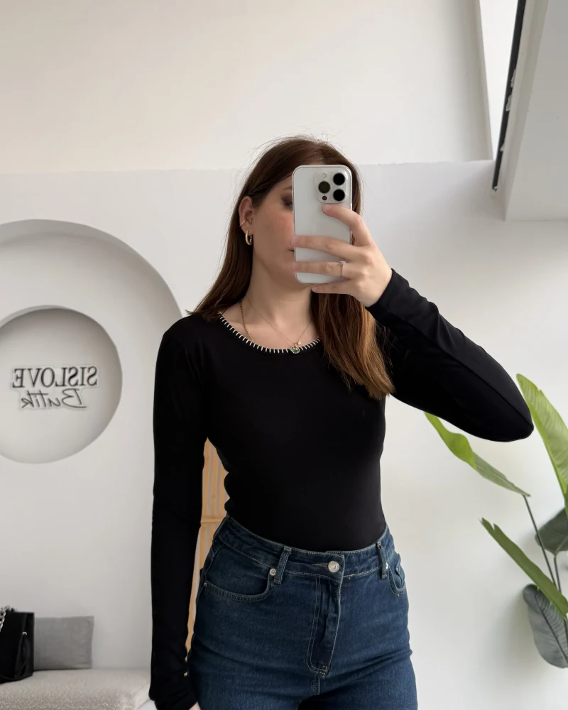 Yaka Detaylı Uzun Kol Body - Siyah