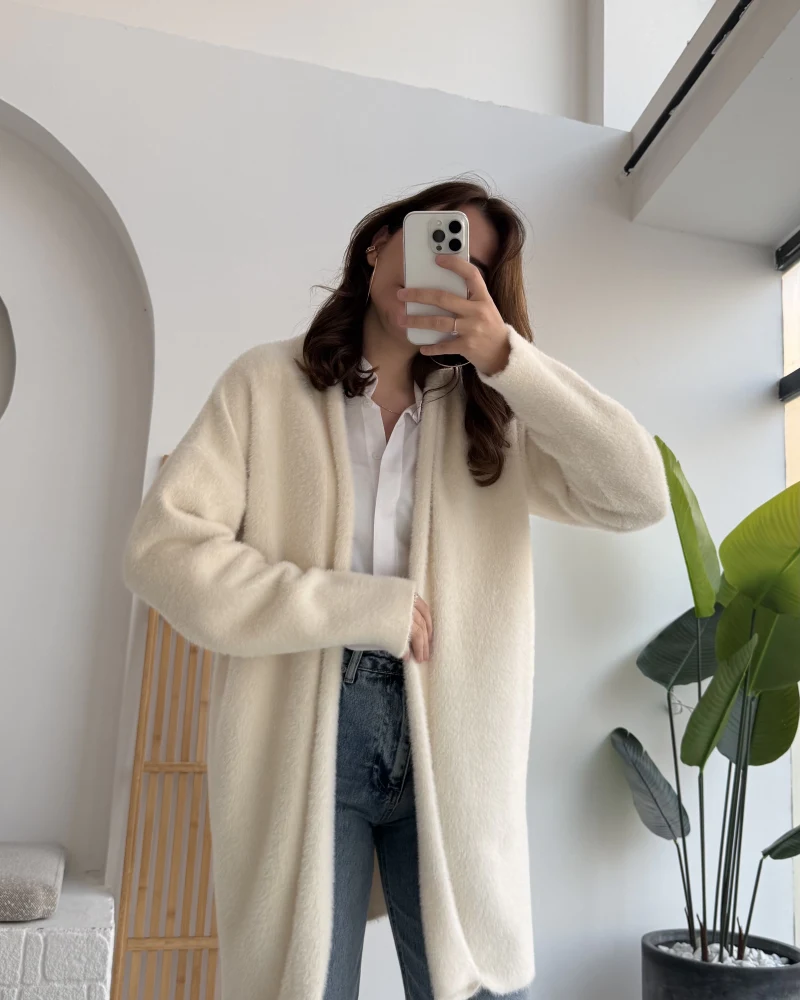 Yaka Detaylı Yumoş Hırka - Ekru - KOD:25026