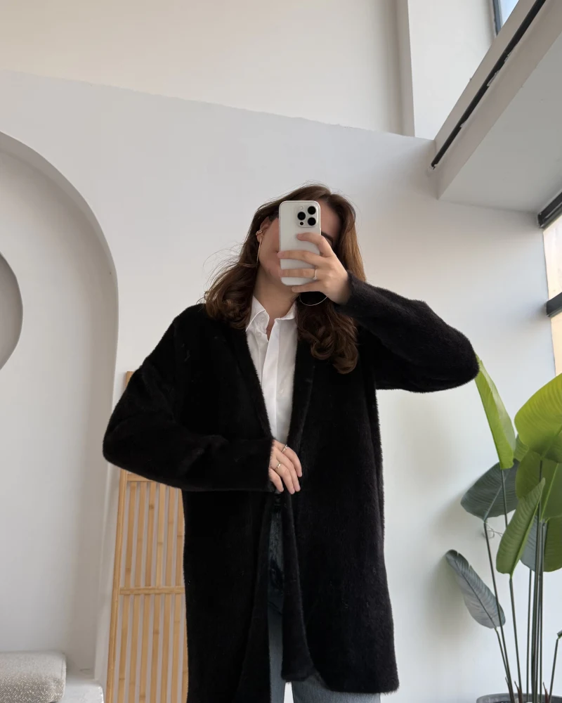 Yaka Detaylı Yumoş Hırka - Siyah - KOD:25026