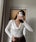 Dökümlü Yaka Beyaz Bluz