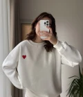 Kalp Nakışlı Sweatshirt Şardonlu Beyaz