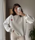 Kalp Nakışlı Sweatshirt Şardonlu Beyaz