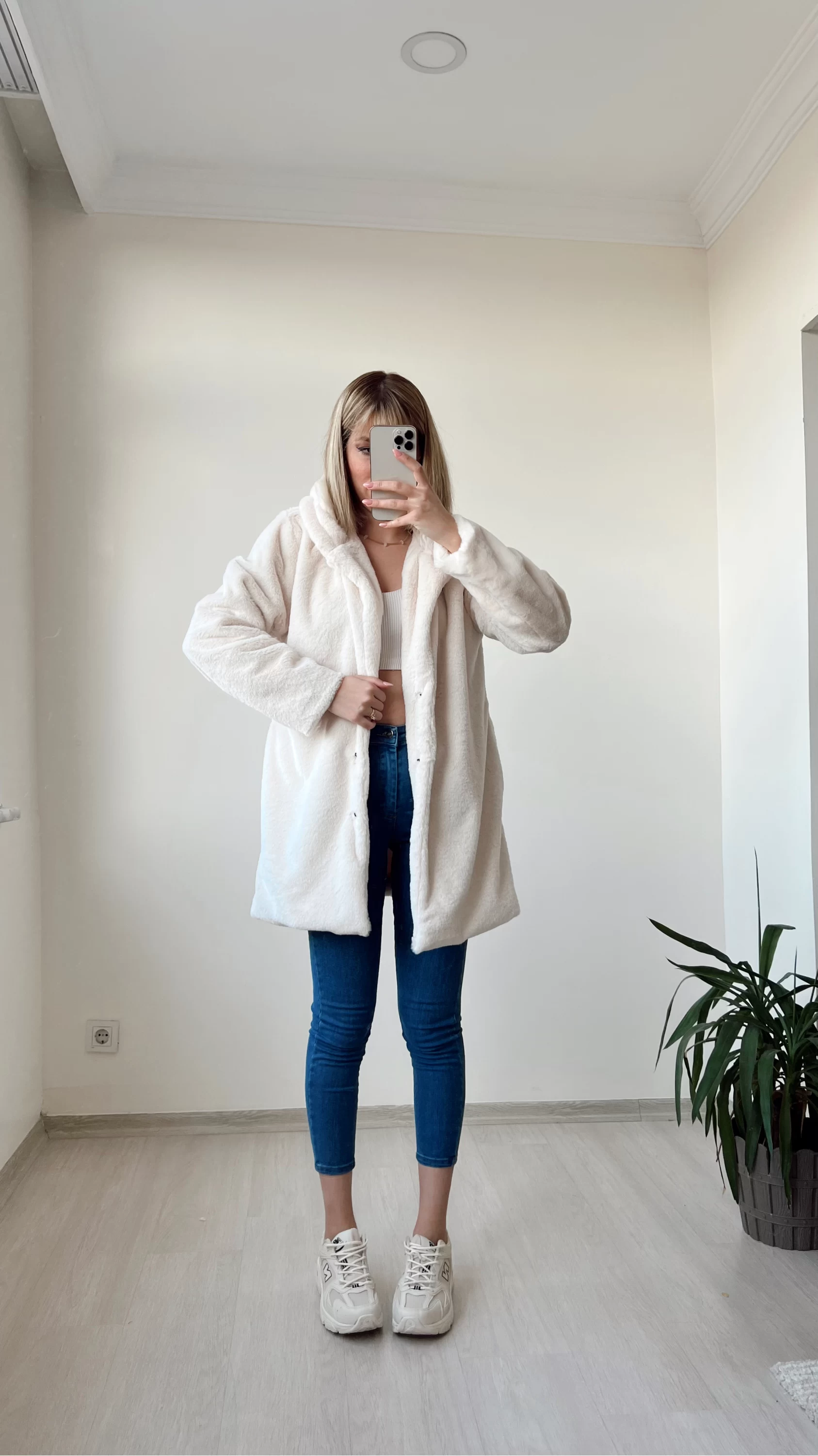 Kapüşunlu Uzun Peluş Ceket