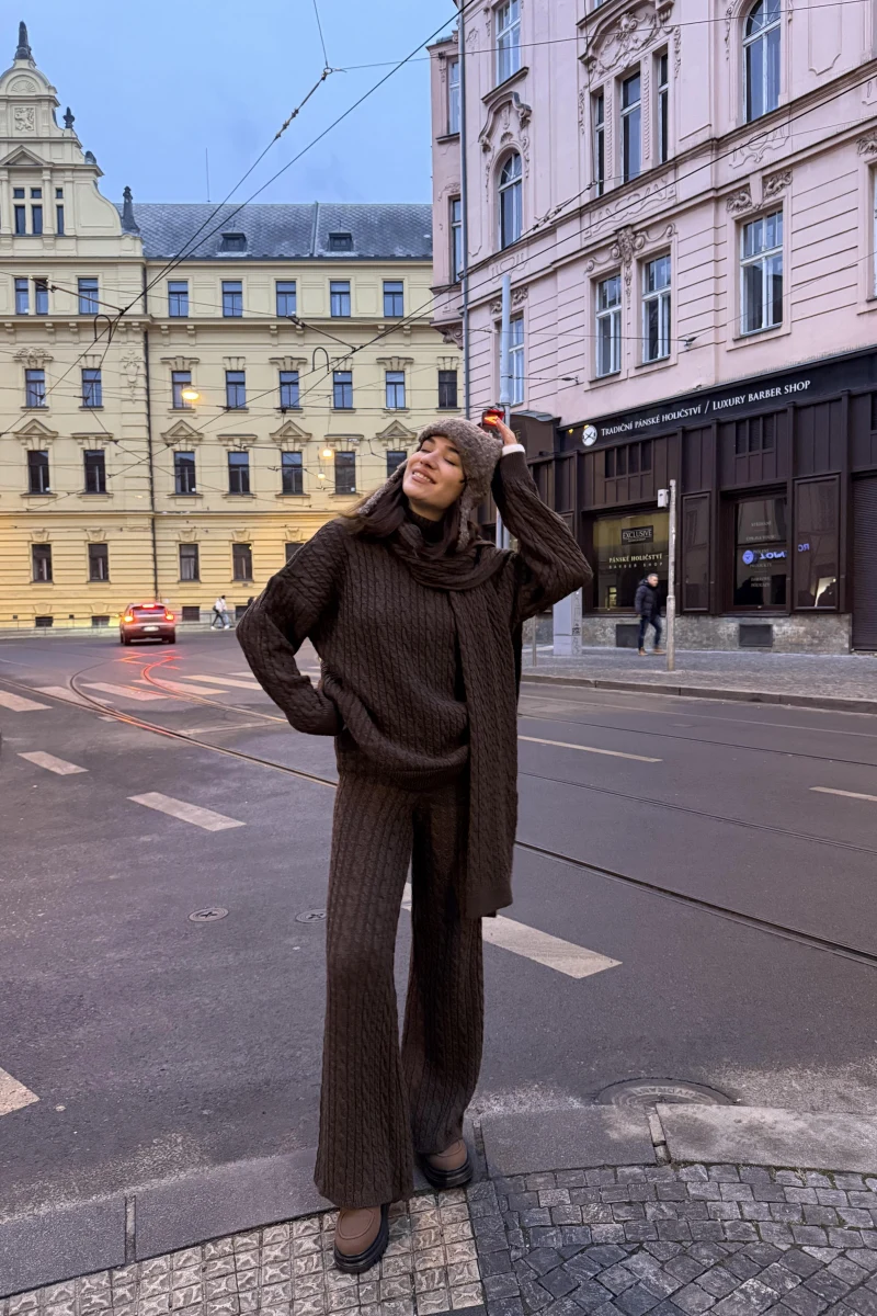 Kahverengi Saç Örgü Triko Takım