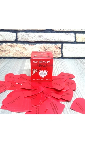 365 Gün Romantik Sözler Yazılı Kalpli Kartlar