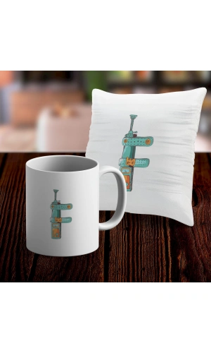 F Harfi Tasarımlı Kupa ve Yastık Kılıfı Hediye Seti