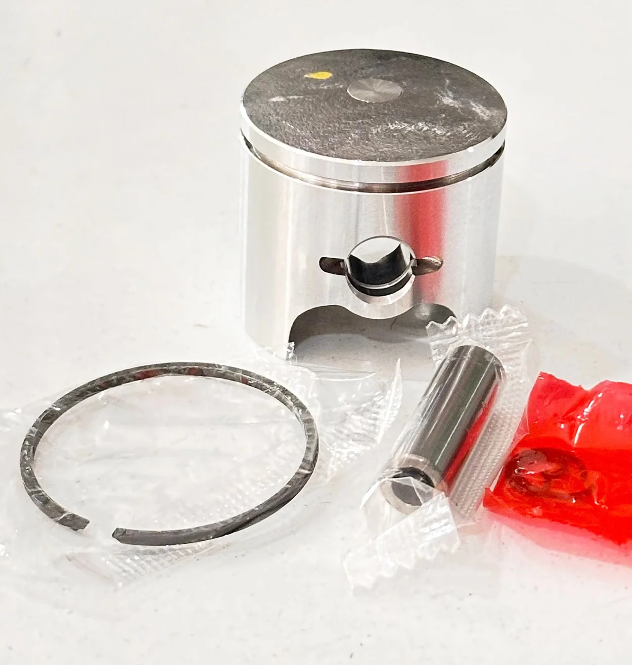 Ferrino 4100 Star42 Motorlu Testere Piston Takımı 40.5mm