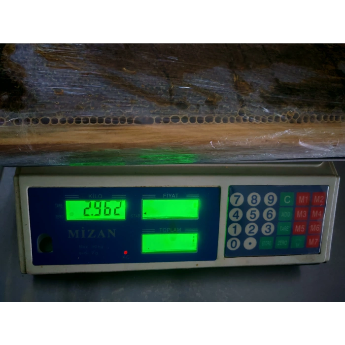 Çıtalı Çam Petek Bal Net 2600g