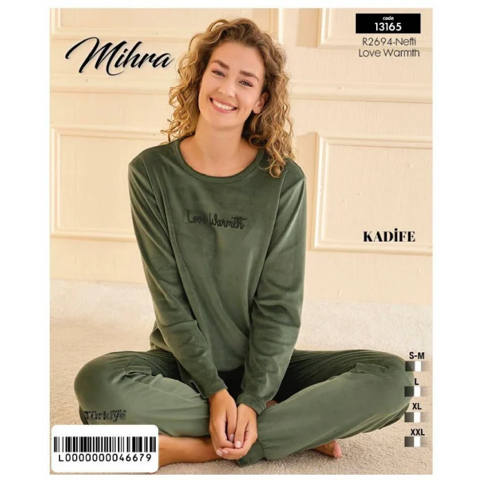 Mihra 13165 Kadın Kadife Uzun Kol Pijama Takımı