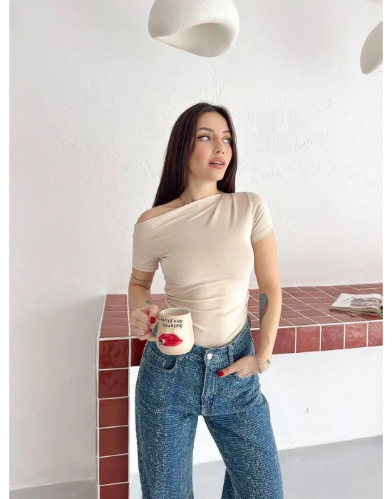 Bej Kısa Kollu Tek Omuz Bluz