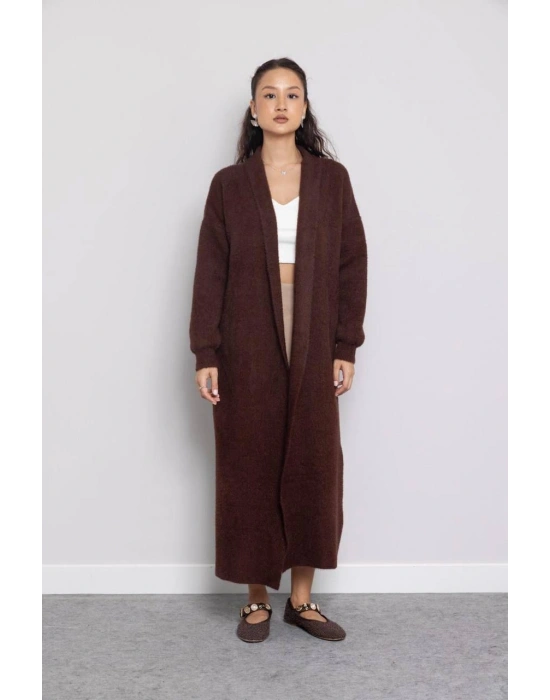 Kahverengi Sakallı Uzun Hırka