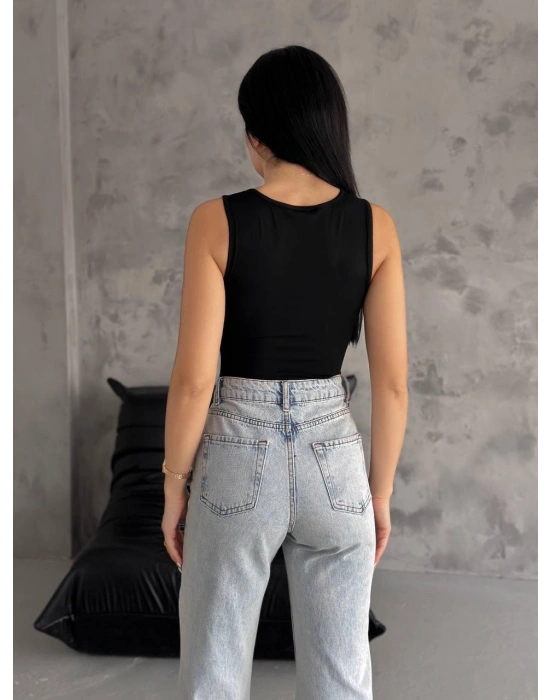 Siyah Çıtçıtlı Atlet