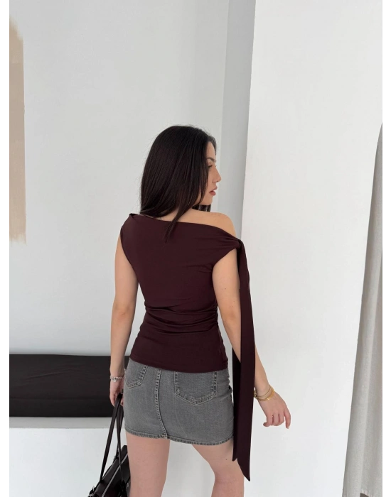 Kahverengi Dalgıç Omuz Bağlamalı Bluz