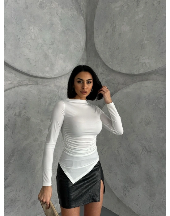 Beyaz Asimetrik Detay Bluz