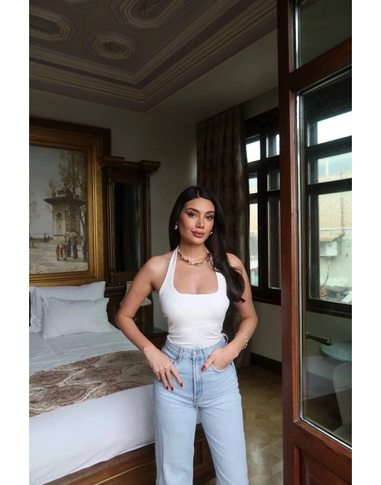 Beyaz Boyundan Geçmeli Crop