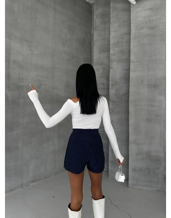 Beyaz Kayık Yaka Bluz