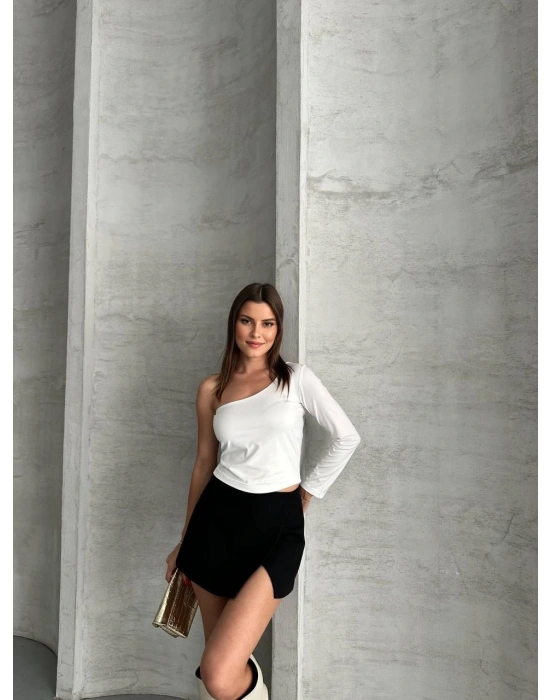 Beyaz Tek Omuz Uzun Kollu Bluz