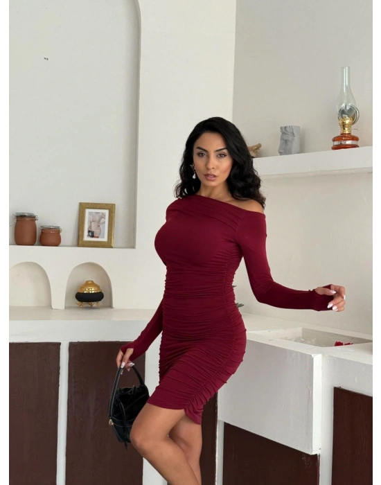 Bordo Düşük Omuz Büzgülü Elbise