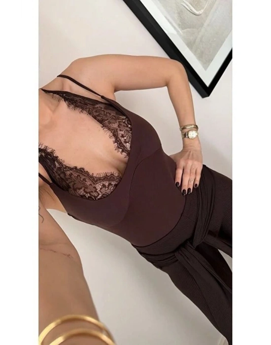 Kahverengi Dantel Detay Body
