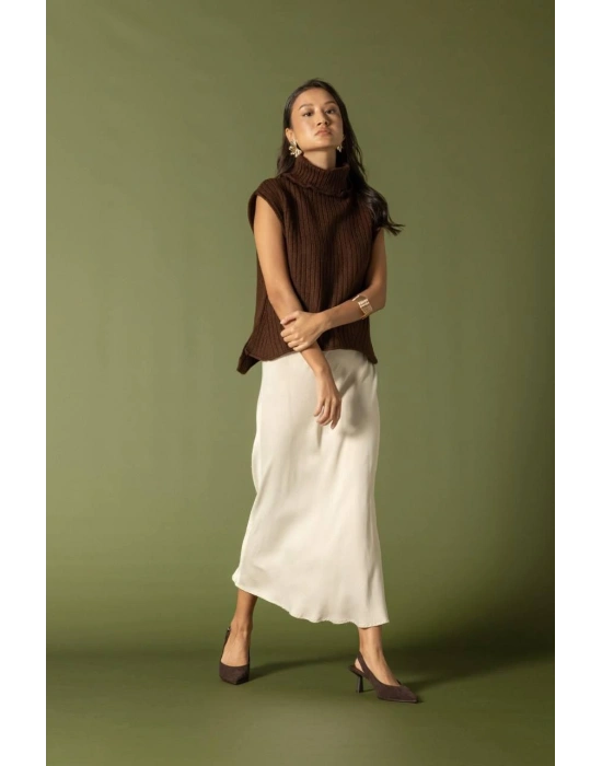 Kahverengi Triko Süveter