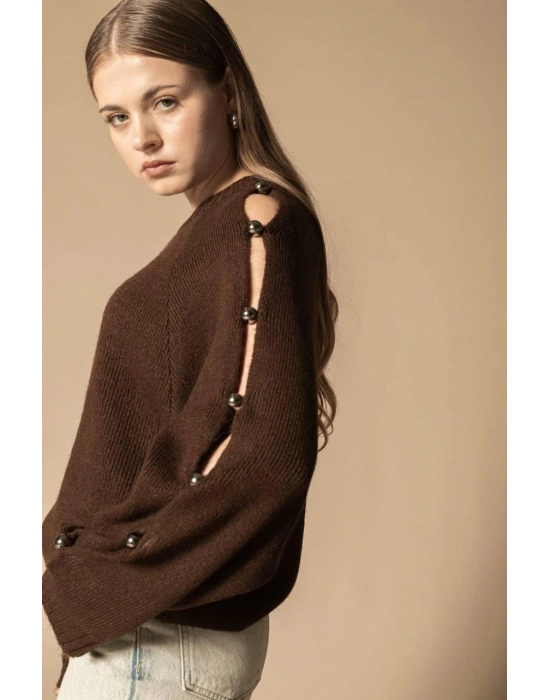 Kahverengi Kol Düğme Detay Kazak