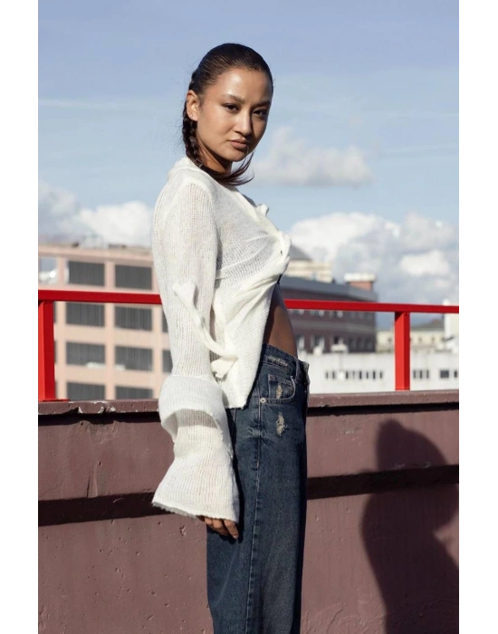 Ekru Ön Bağlamalı Kol Detay Hırka